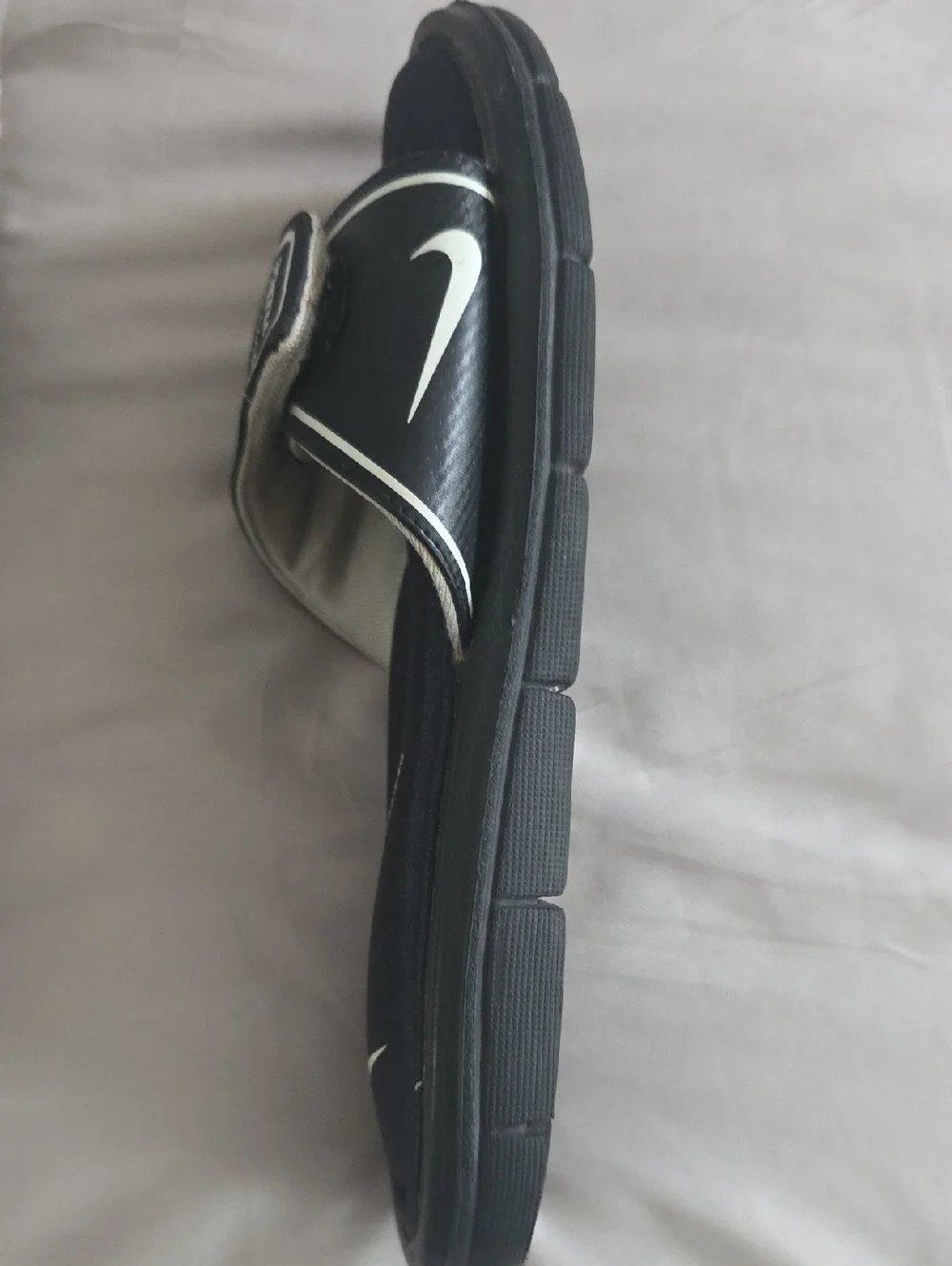 Nike Women's Black and White Slide Sandals